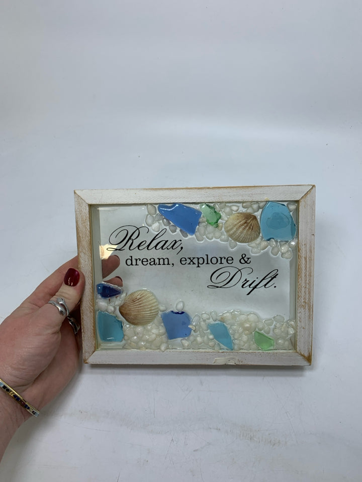 RESIN RELAX DREAM EXPLORE SEA THEMED SIGN.