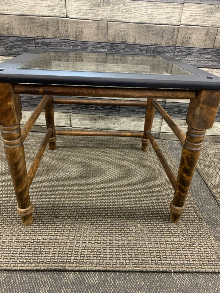 WOOD, GLASS TOP SIDE TABLE.