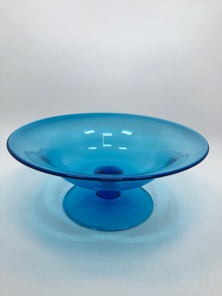 BLUE GLASS PEDESTAL BOWL.