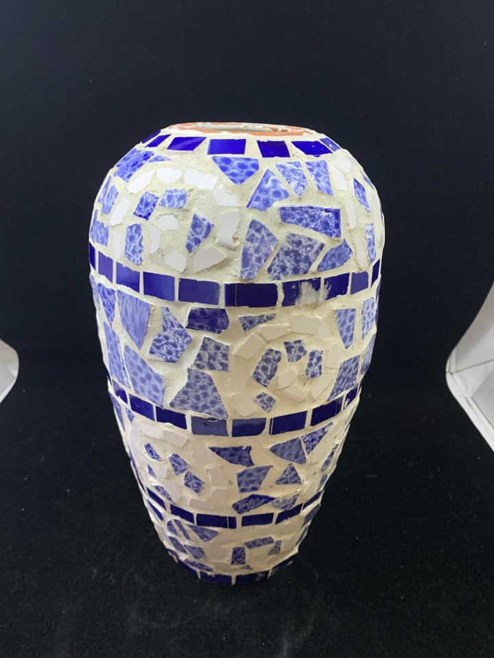 MOSAIC CERAMIC VASE WHITE & BLUE.