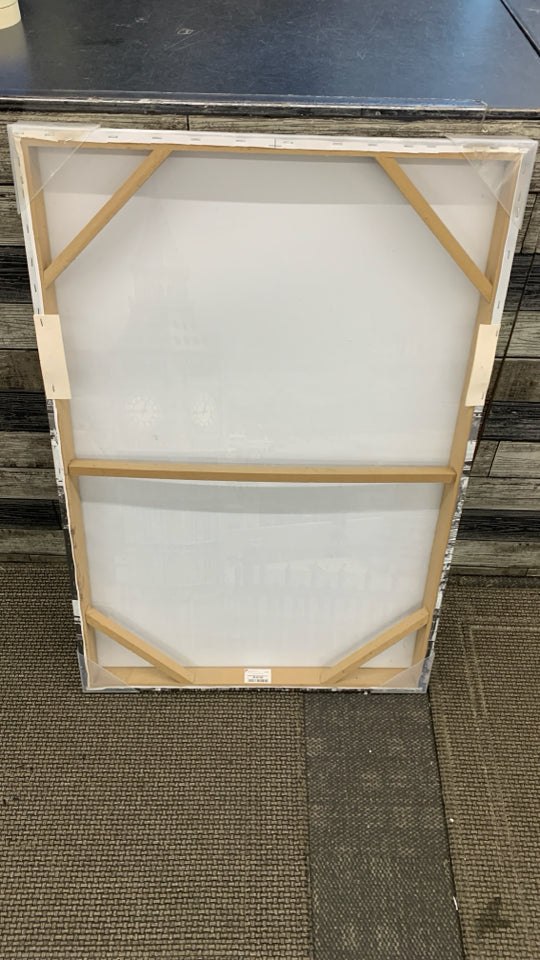 BIG BEN CANVAS W/GOLD ACCENTS.