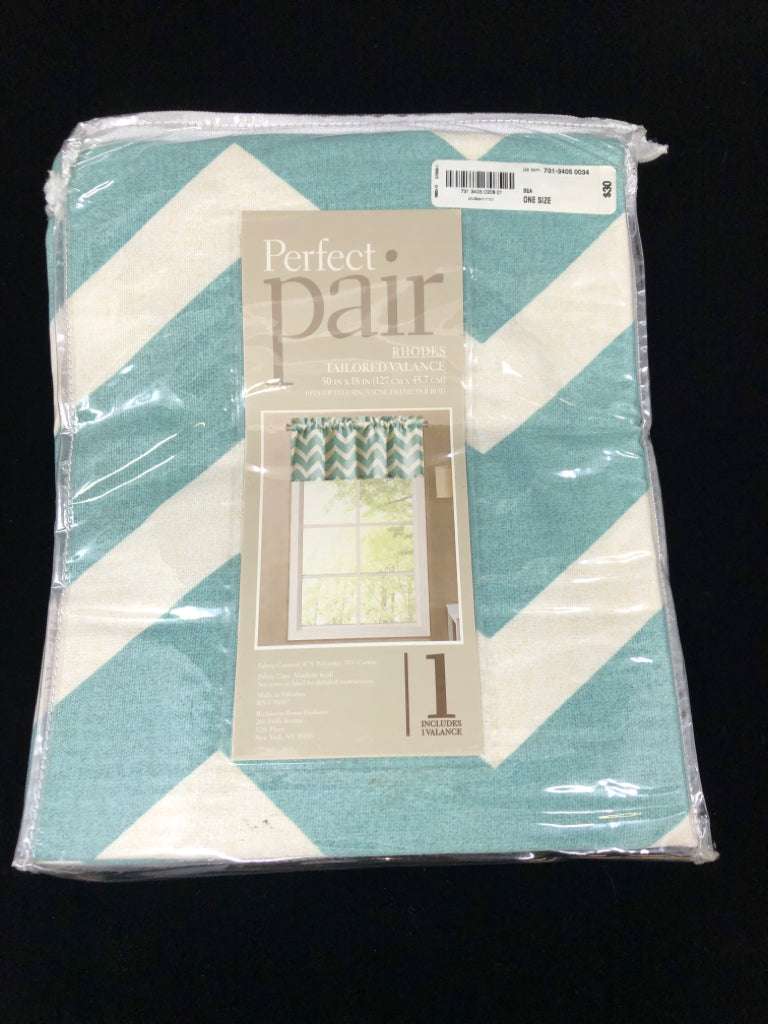 NIP TEAL/WHITE WINDOW VALANCE.