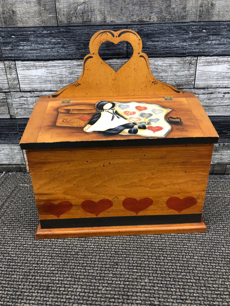 PRIMITIVE HAND-PAINTED BREAD BOX.