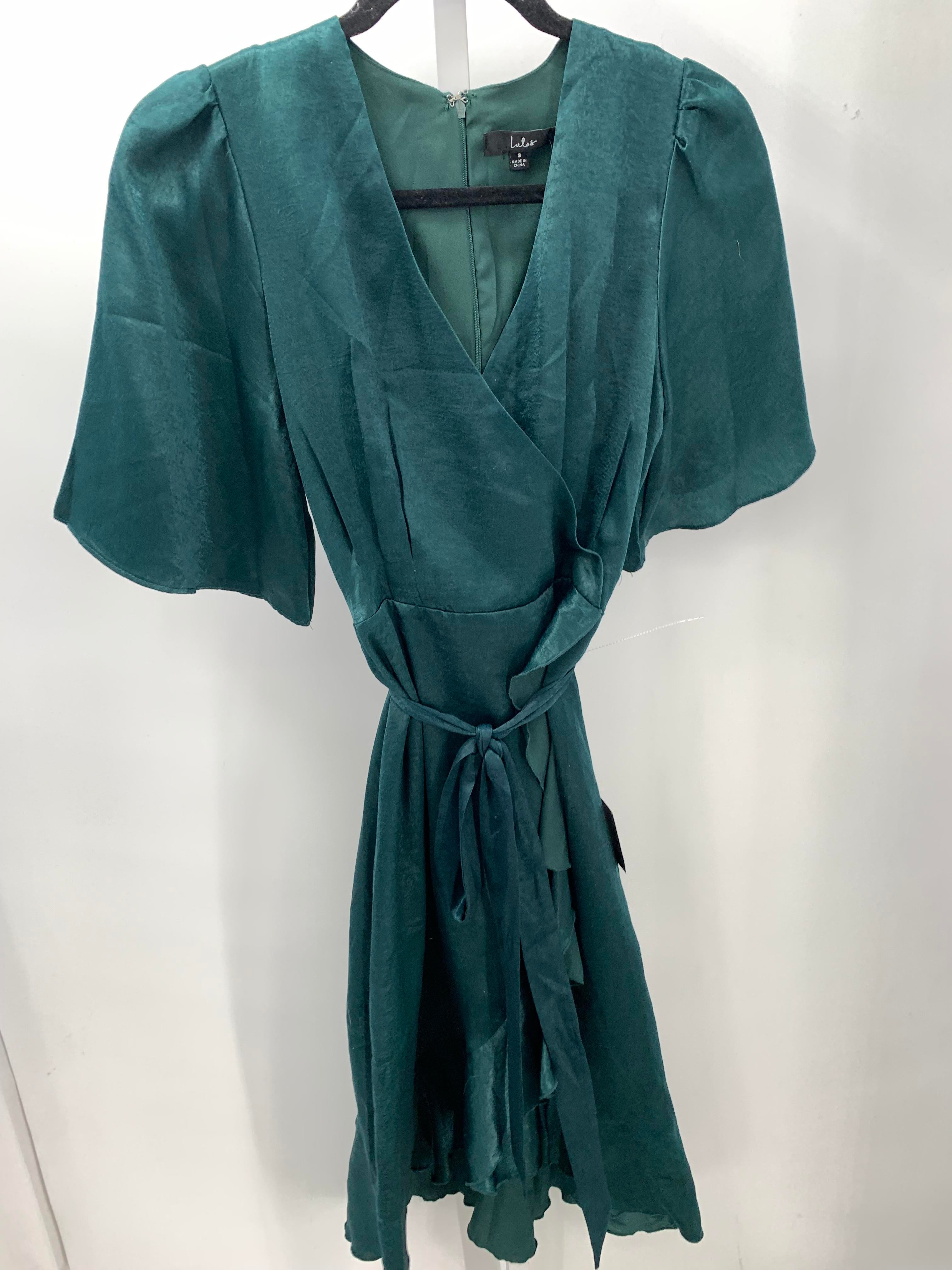 Lulus Size Small Juniors Short Sleeve Dress