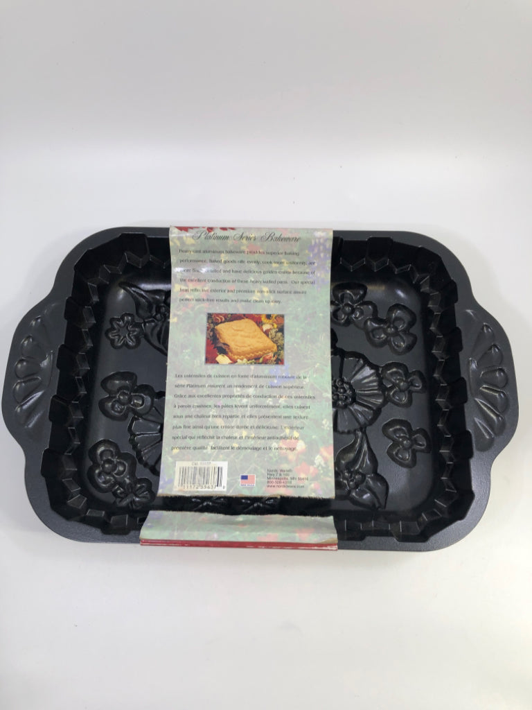 NEW WILDFLOWER PAN- 10 CUP.