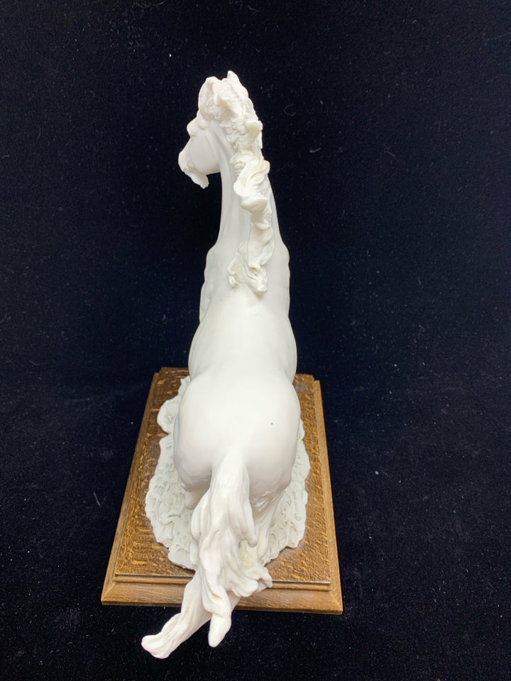 PORCELAIN HORSE FIGURINE ON WOOD BASE- ARNALDO BELCARI.