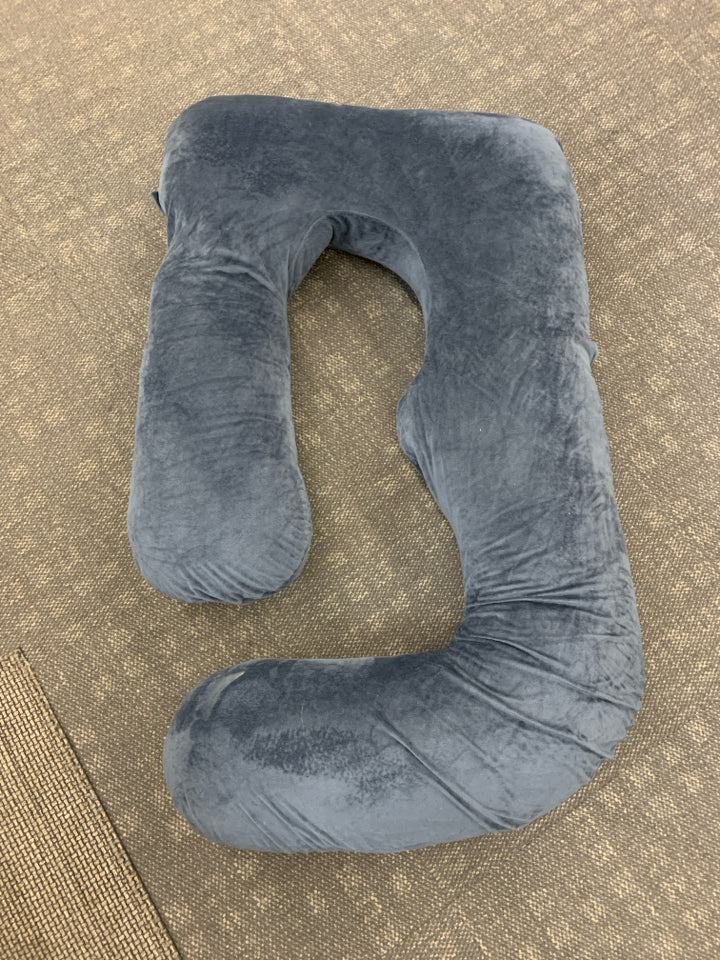 NAVY PREGNANCY/BODY PILLOW.