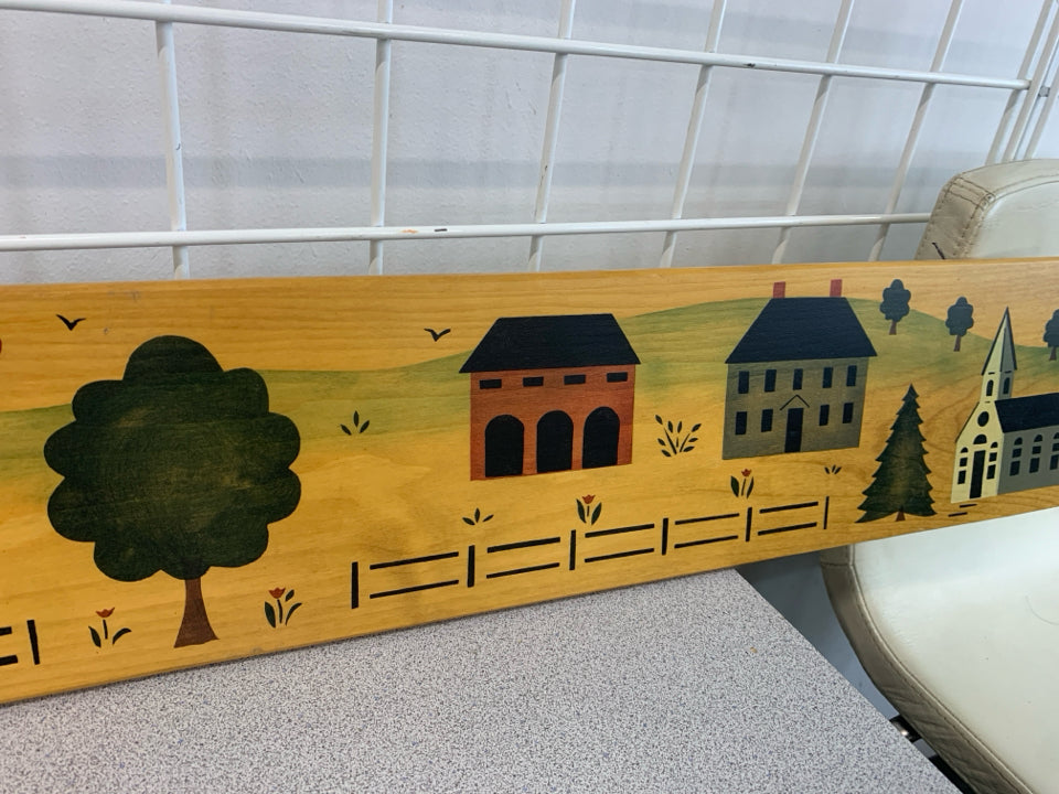 FARMHOUSE PAINTED WOOD WALL DECOR.