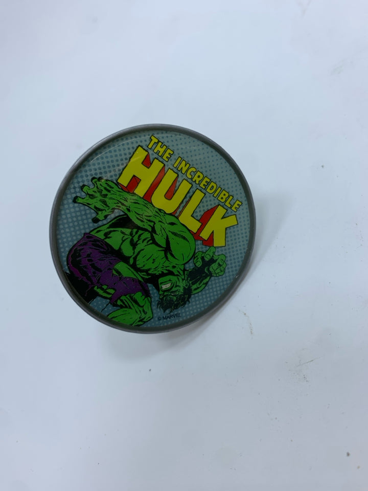 5 MARVEL DRAWER PULLS IN BAG.