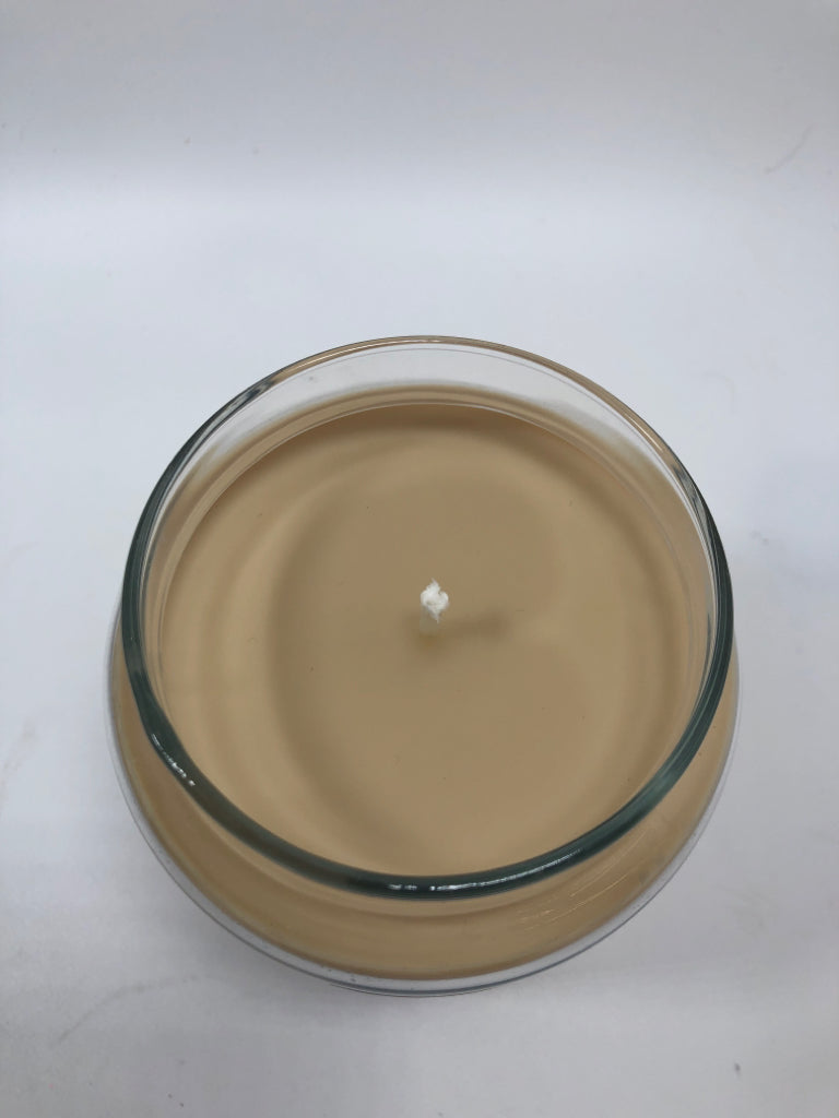 SANTA'S COOKIE YANKEE CANDLE.