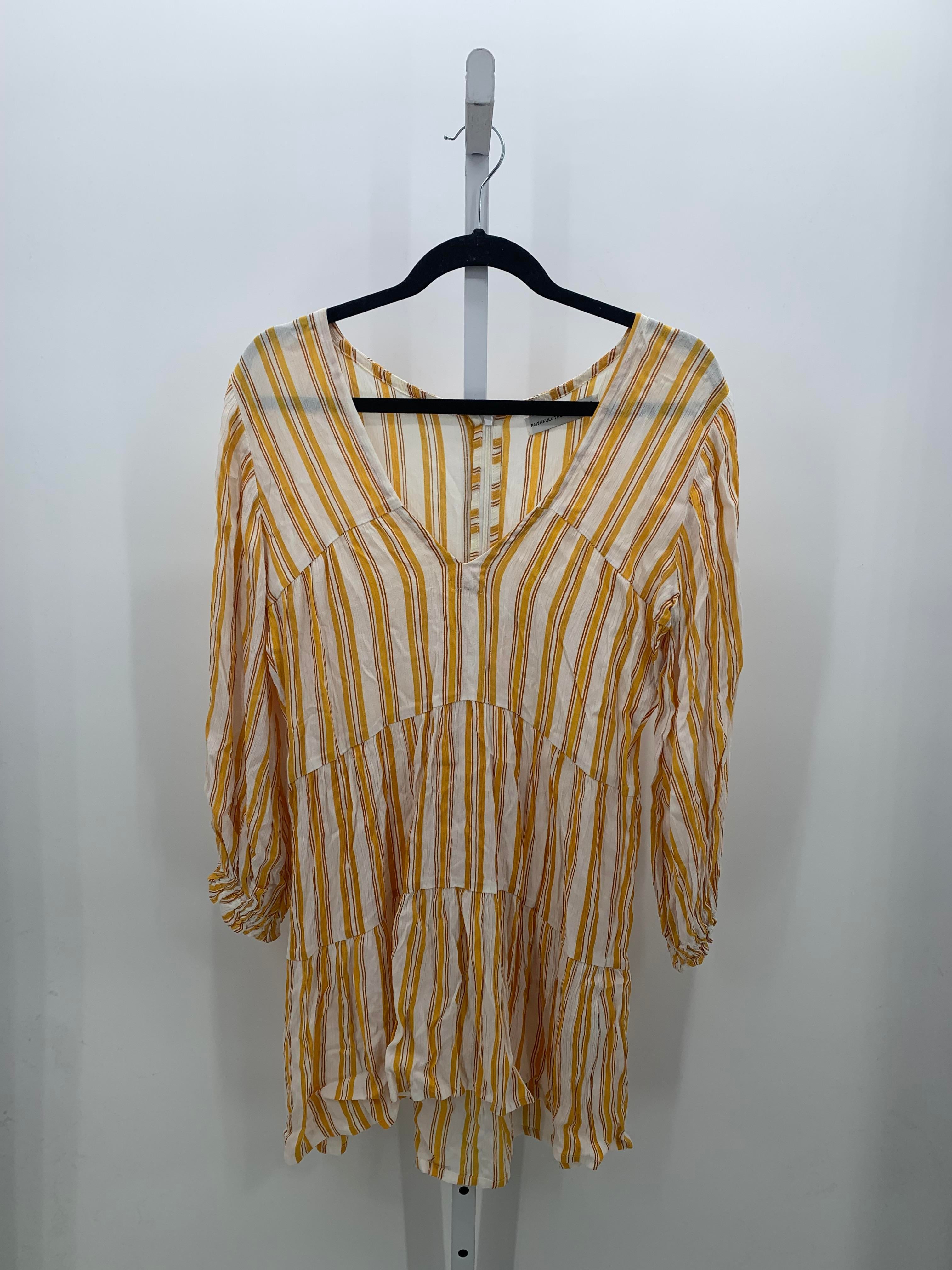 Size Small Misses Long Sleeve Dress