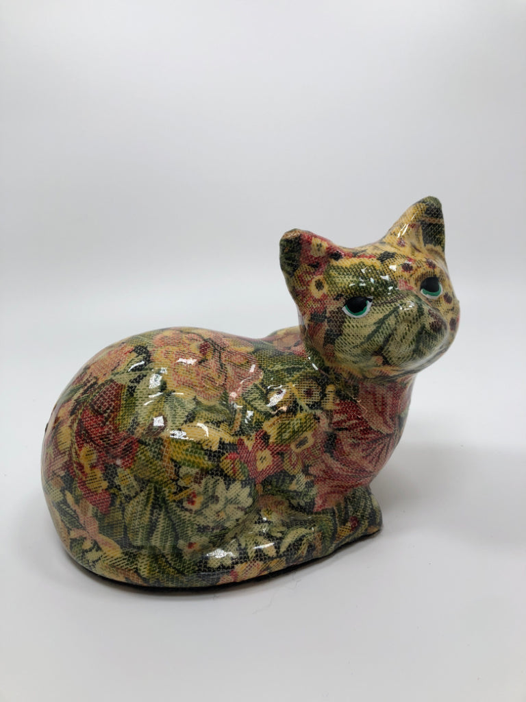 FLORAL PATCHWORK DECOUPAGE CAT.