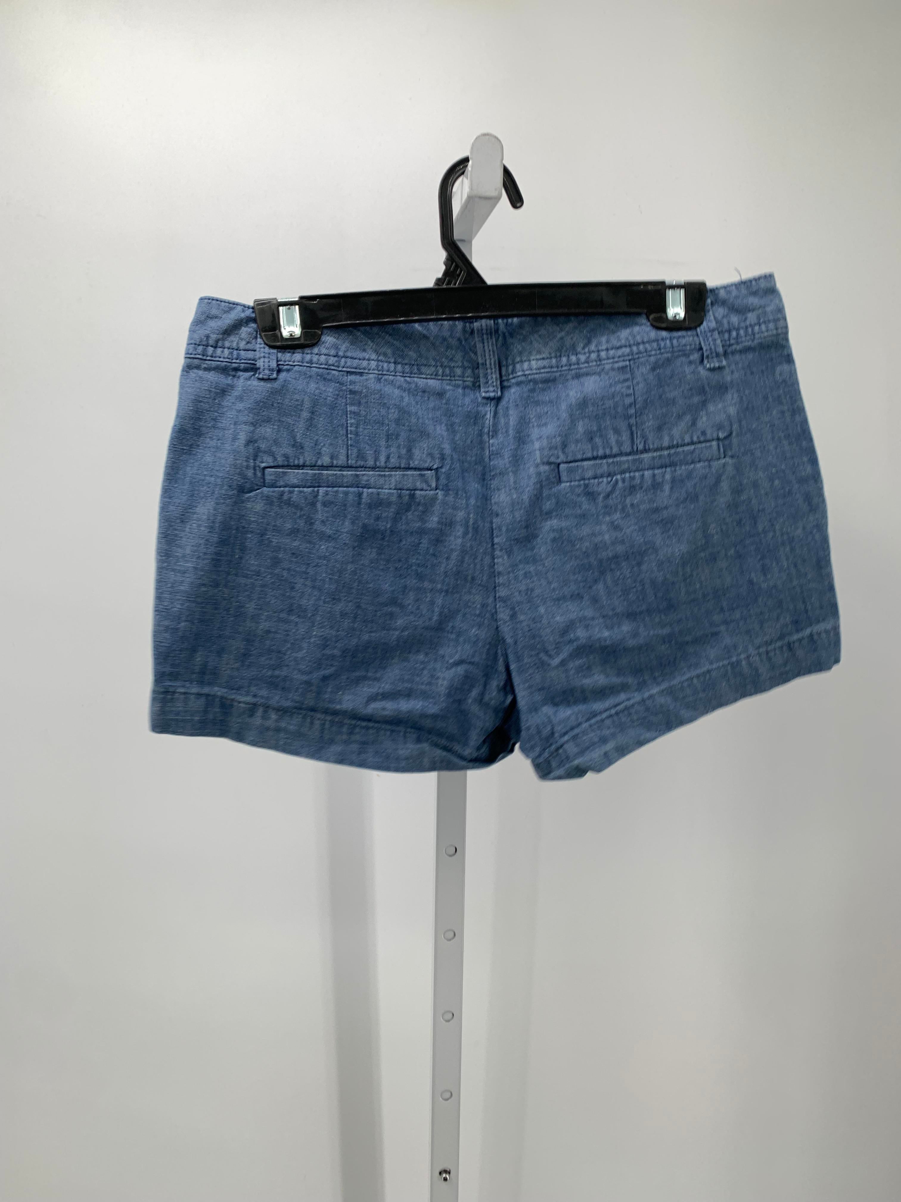 Gap Size 6 Misses Shorts