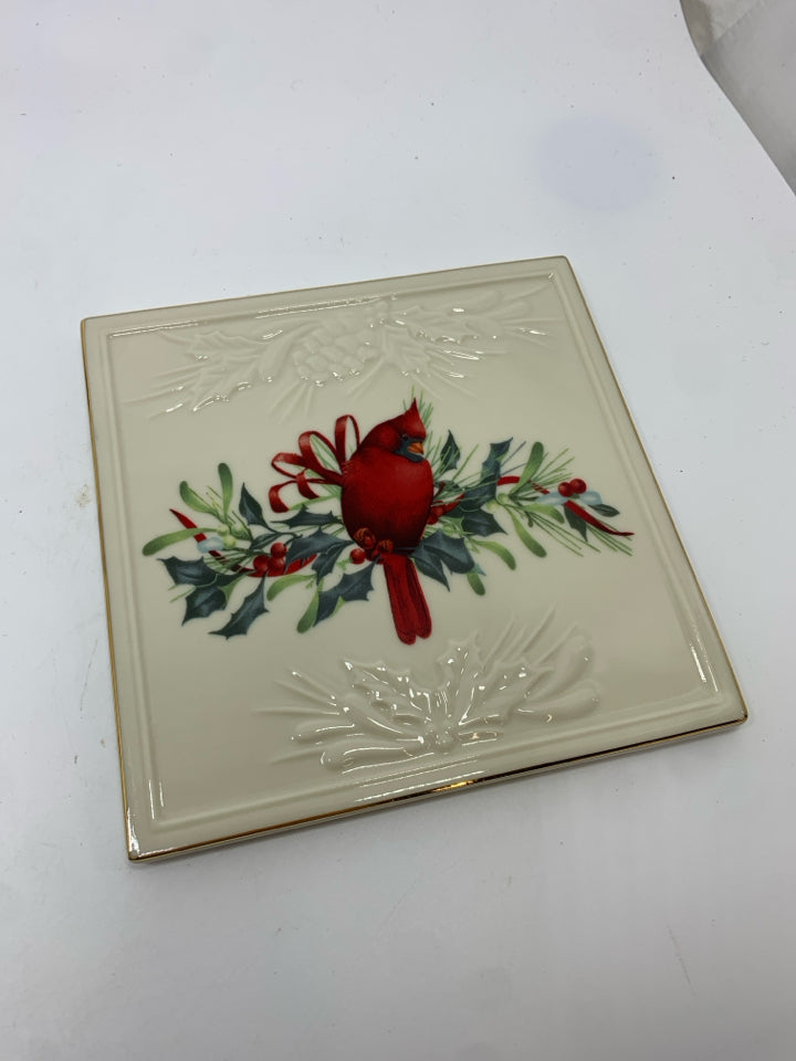 CARDINAL LENOX WINTER GREETINGS CARVED TRIVET IN BOX