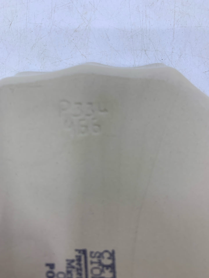 FLUTED EDGE STONEWARE BAKER.