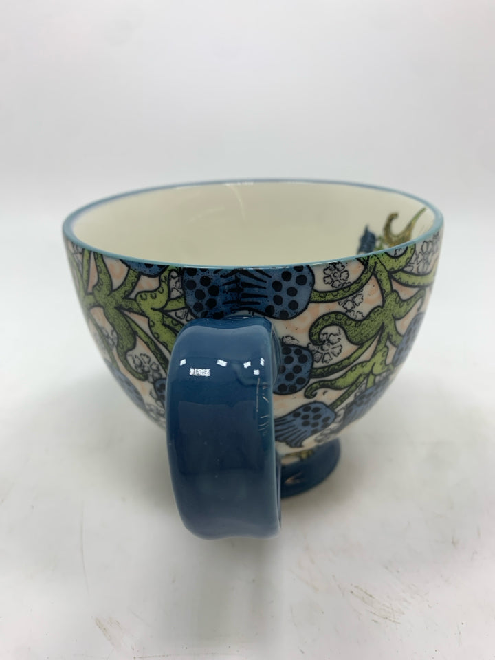 BLUE FLOWERS+LEAVES MUG.