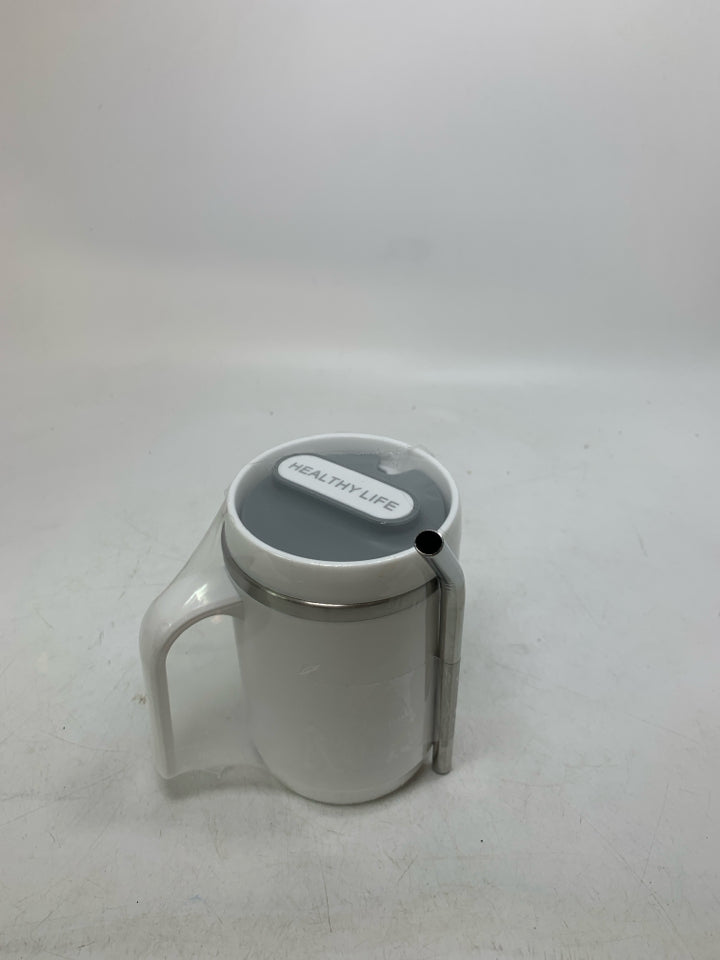 NIP INSULATED TRAVEL MUG W/ METAL STRAW.