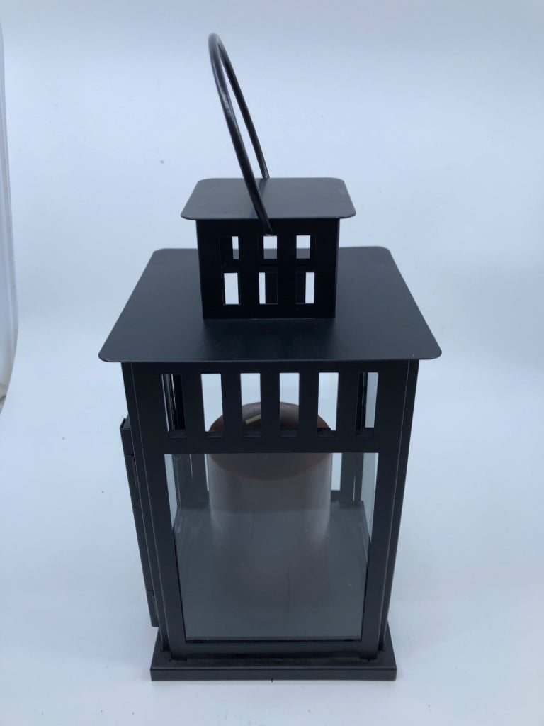 BLACK GLASS DOOR LANTERN.