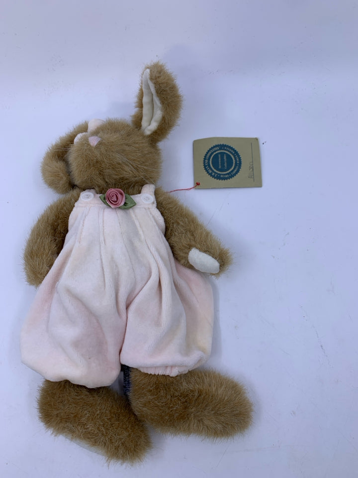 LIGHT BROWN BUNNY W/ PALE PINK JUMPSUIT BOYDS BEAR.