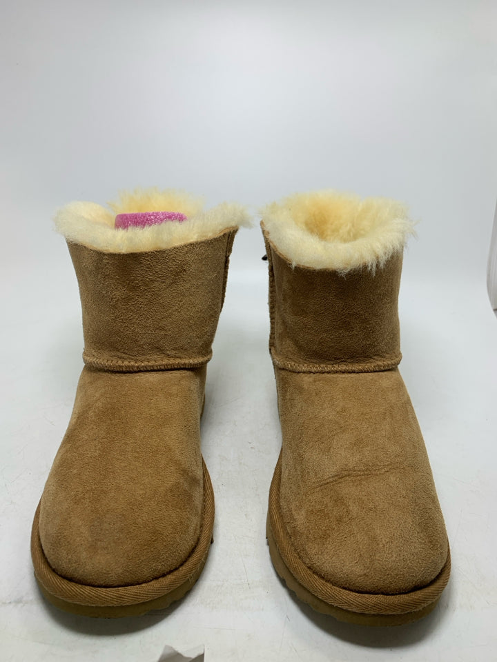UGG 1017397K Kids Mini Bailey Bow II Boots