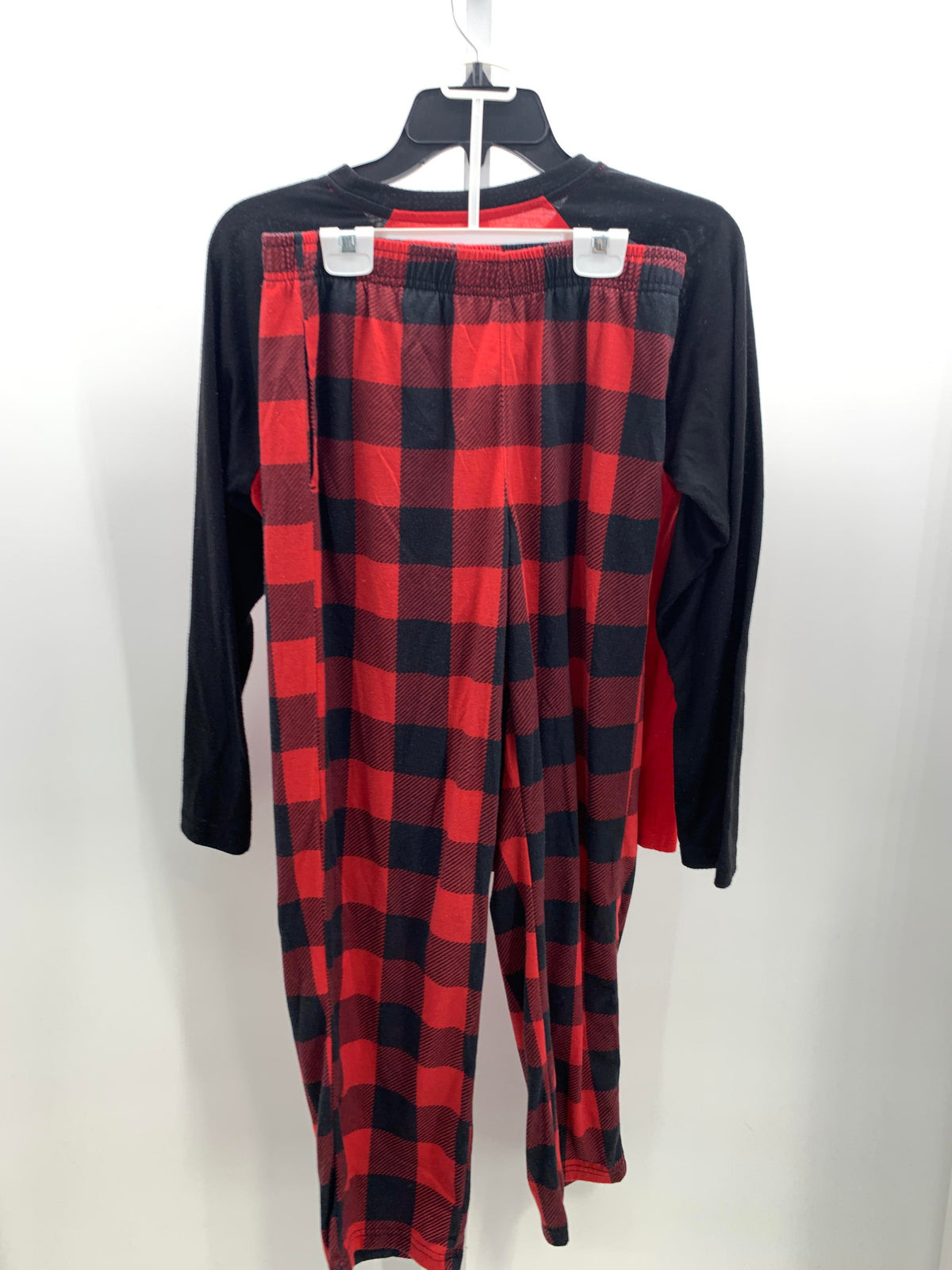 KNIT TOP AND PLAID PANTS