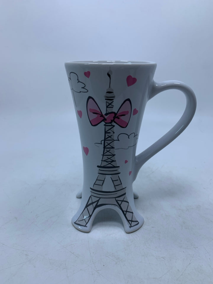 ARISTOCATS MARIE BONJOUR EIFFEL TOWER FOOTED MUG W/ PINK HEARTS.