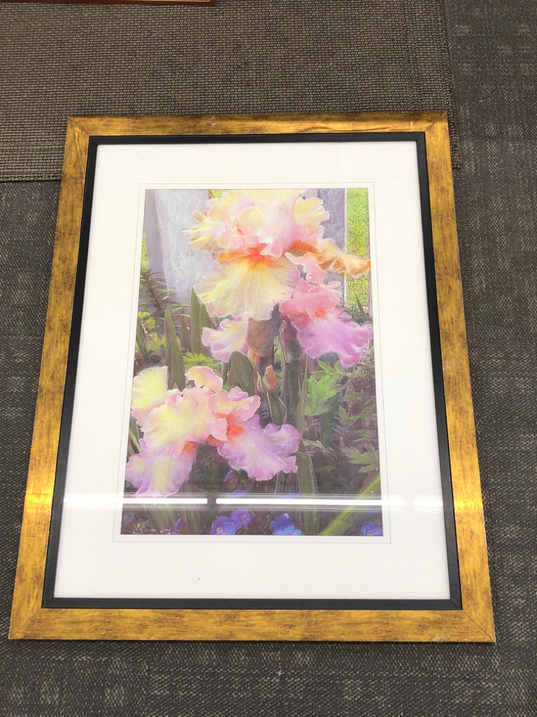 GARDEN LILIES WATERCOLOR PRINT IN GOLD BRUSHED FRAME.