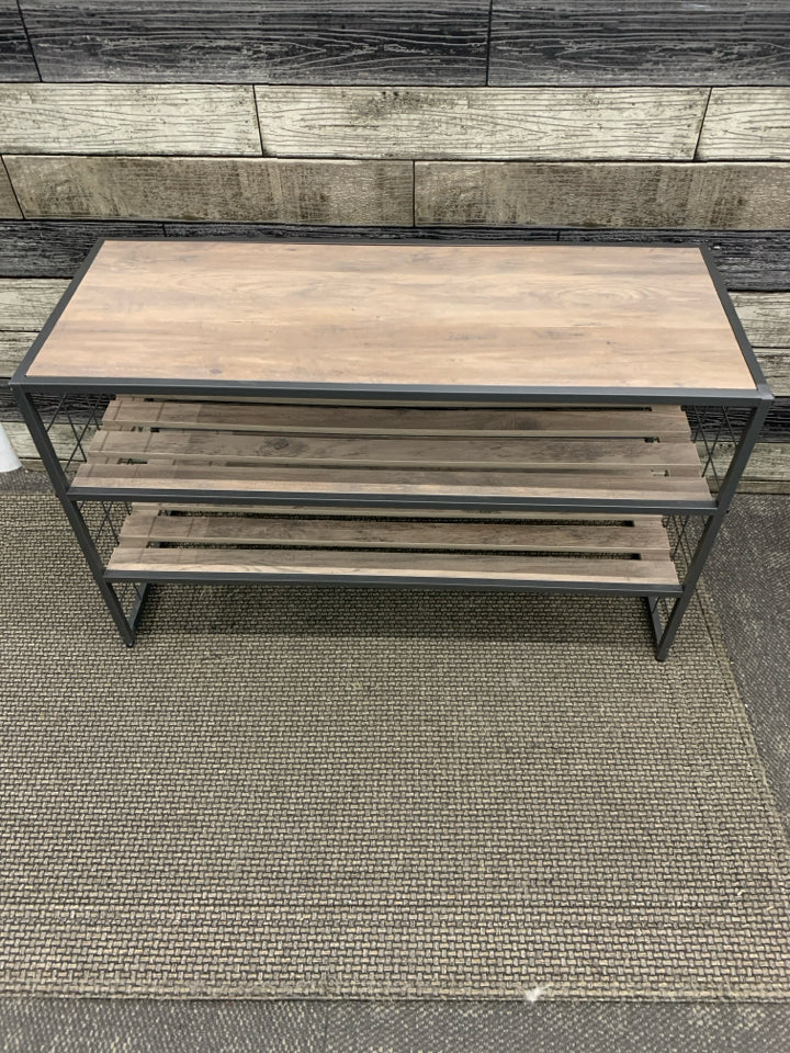 MODERN INDUSTRIAL SHOE-RACK W/GRAY WOOD & 2 SHELVES.