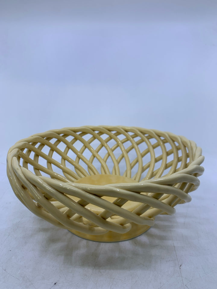 FOOTED YELLOW CERAMIC BASKET CIRCLE.