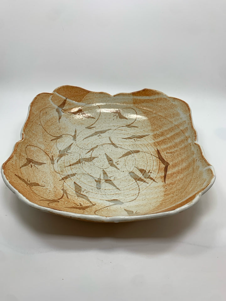 ORANGE LEAF STONEWARE SERVING BOWL.