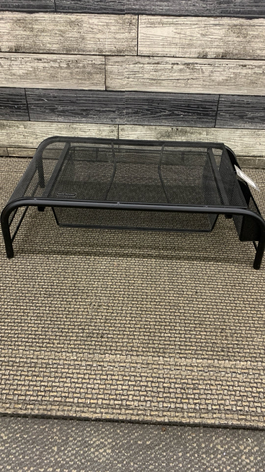 NWT BLACK METAL MIND READER COMPUTER RISER.