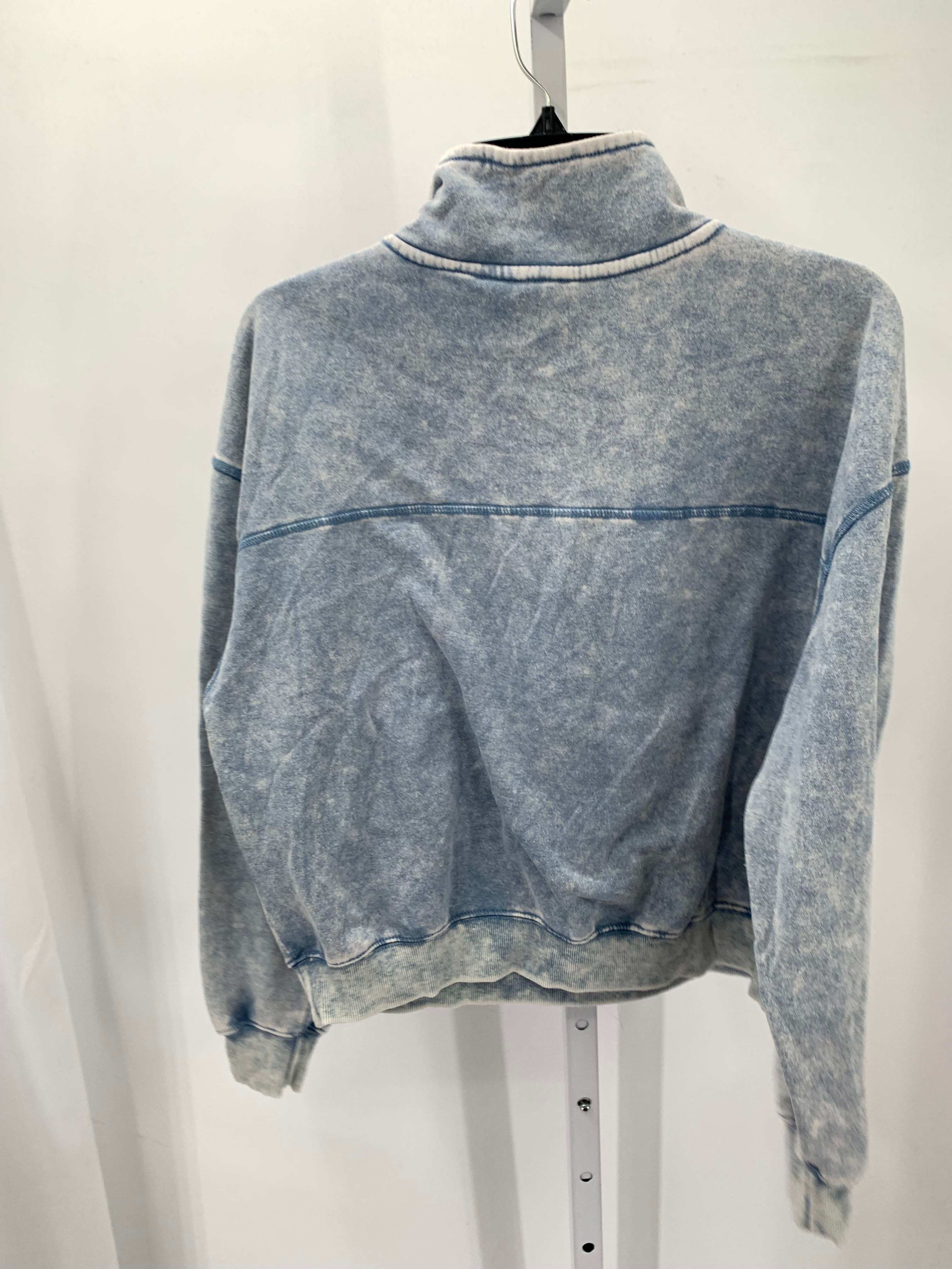 PARTIAL ZIP KNIT.