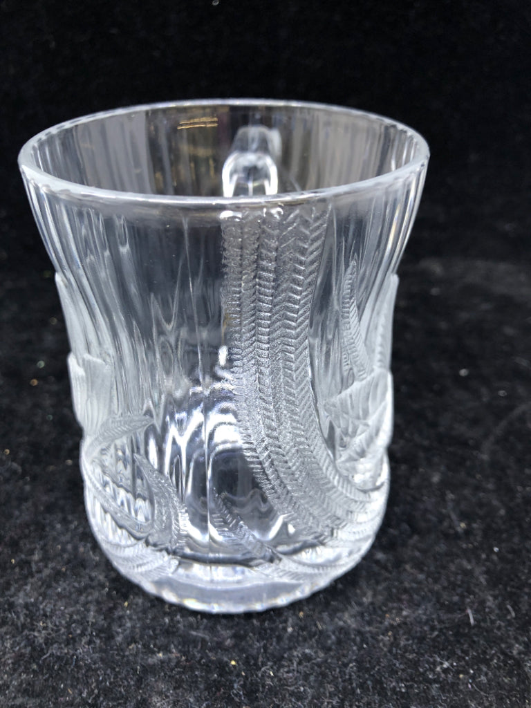 4 ARCOROC ETCHED TULIP GLASS MUG.