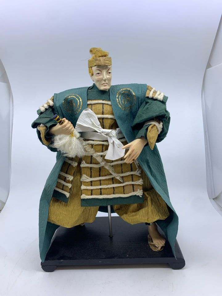 VTG ASIAN STYLE SAMURAI WARRIOR ON BLACK STAND.
