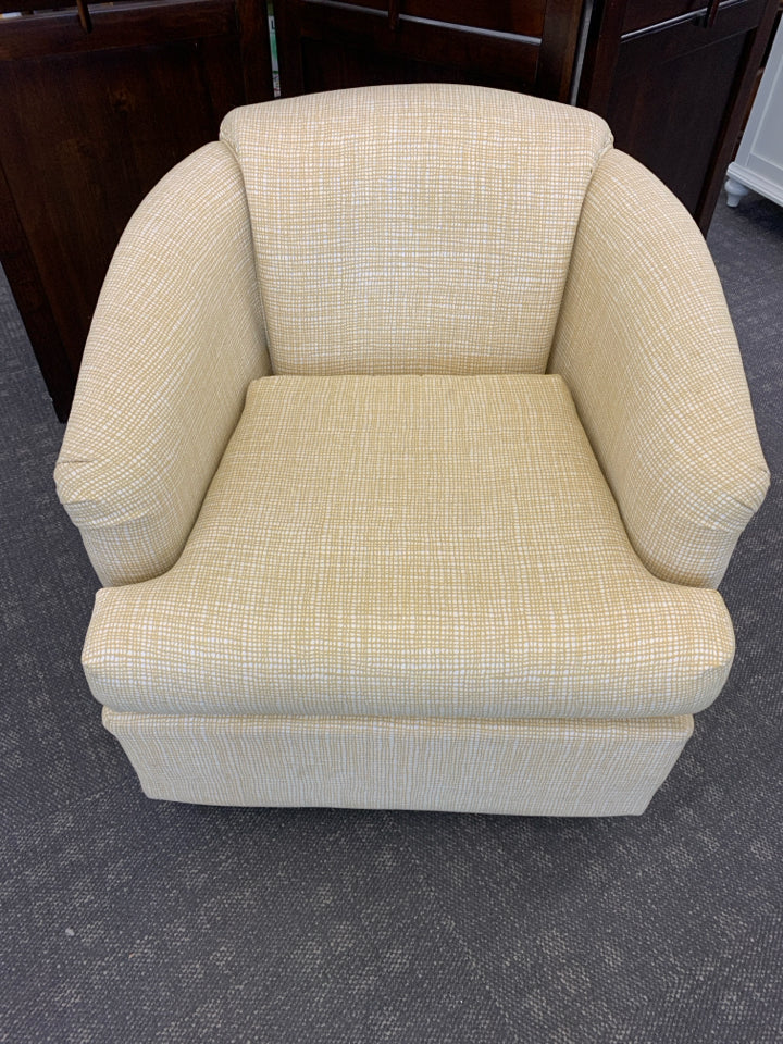 YELLOW/WHITE SWIVEL ACCENT CHAIR.