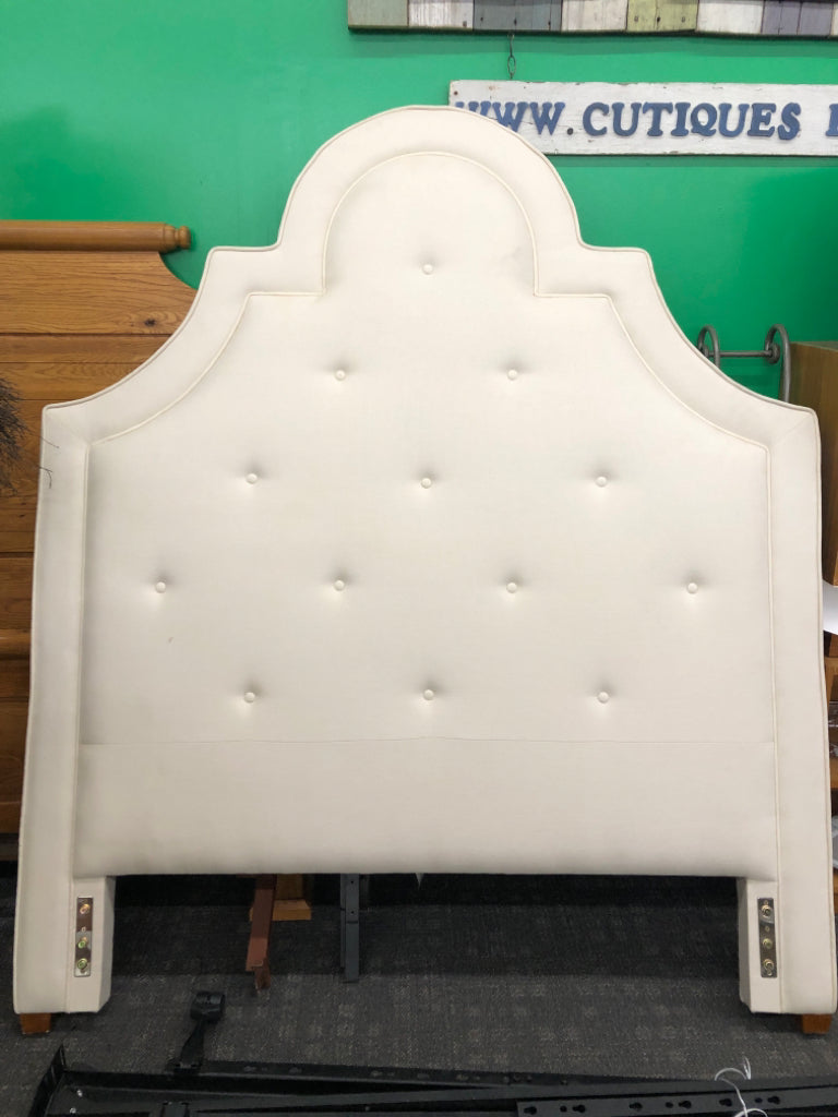 FULL/QUEEN YORK TUFTED HEADBOARD W/METAL FRAME.
