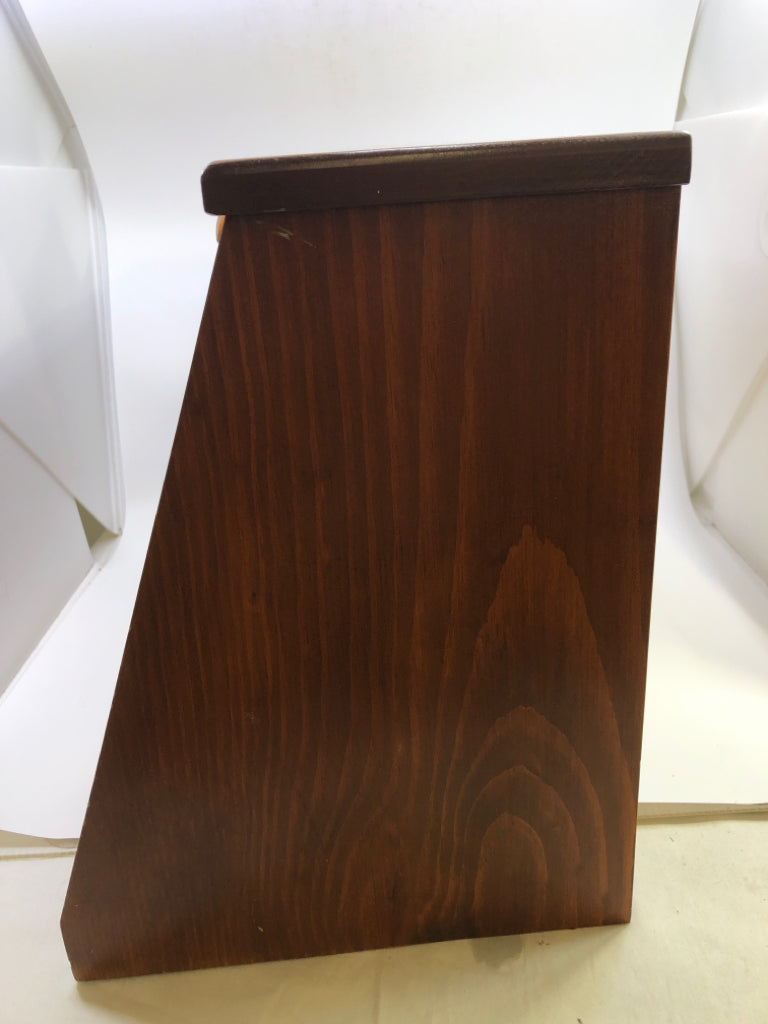 VTG COUNTRY PUNCHED TIN BREAD BOX W/ SHELF DIVIDER.