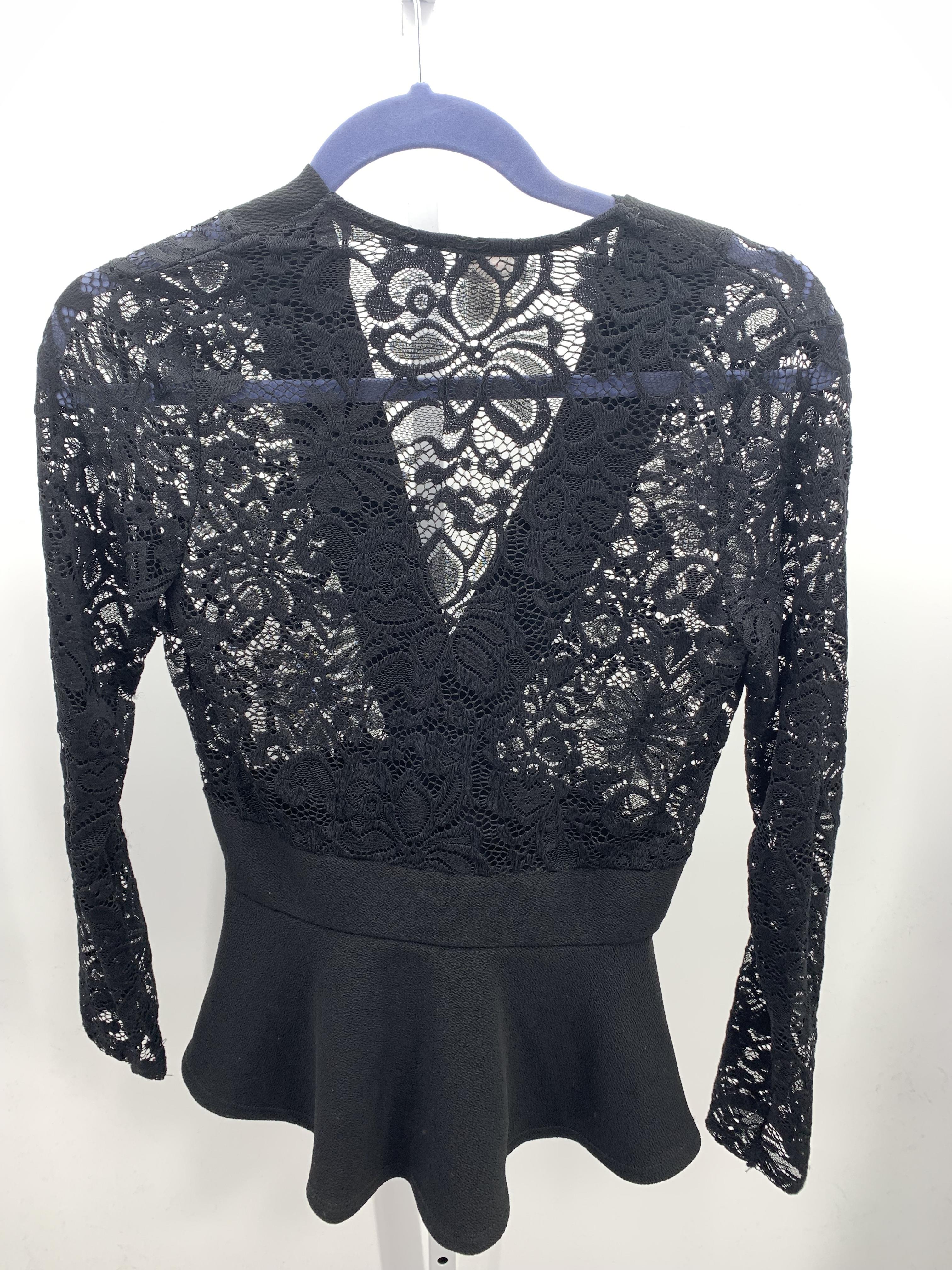 Size Medium Juniors Long Sleeve Shirt