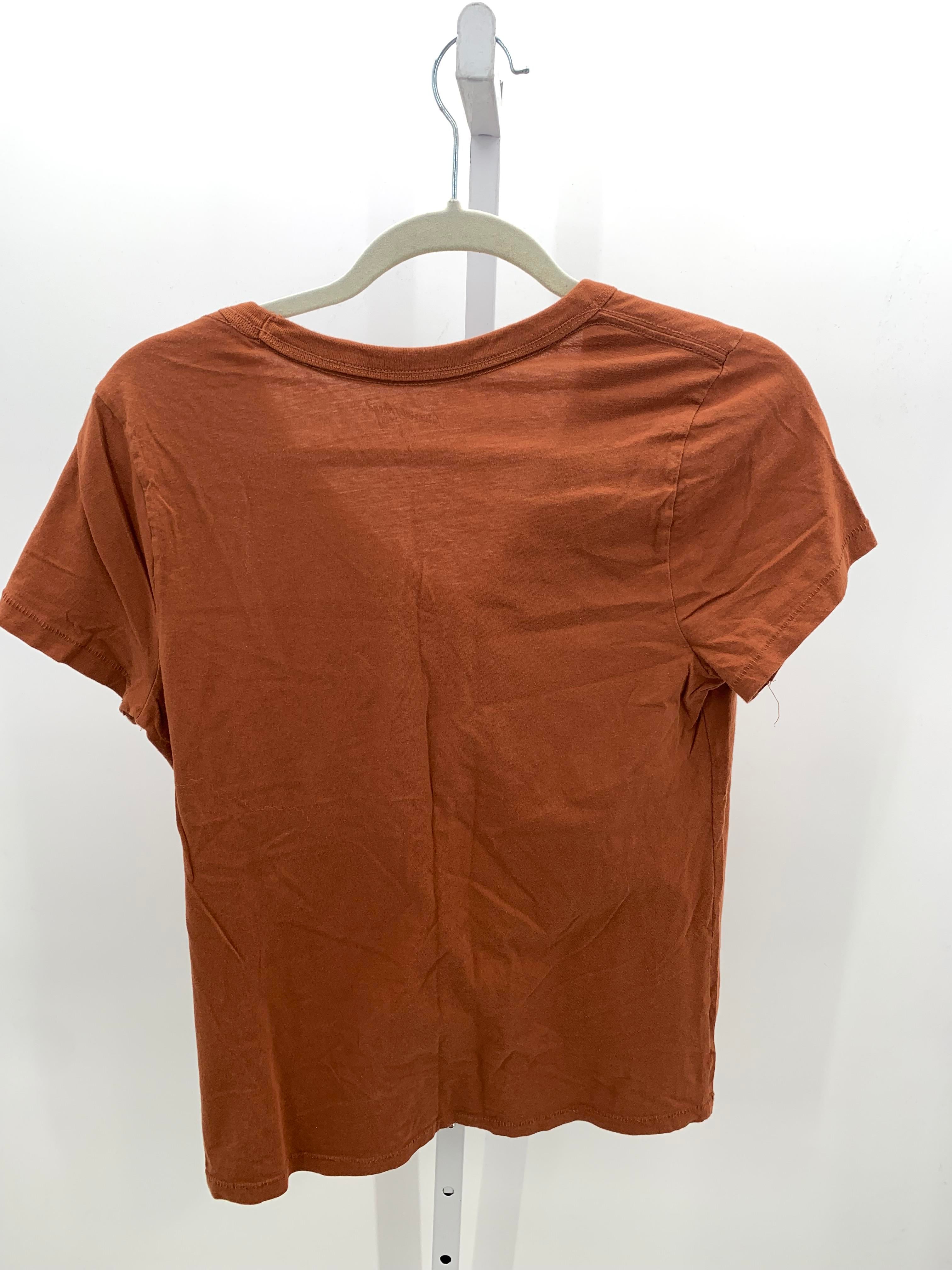 Universal Thread Size Small Misses Short Sleeve Shirt