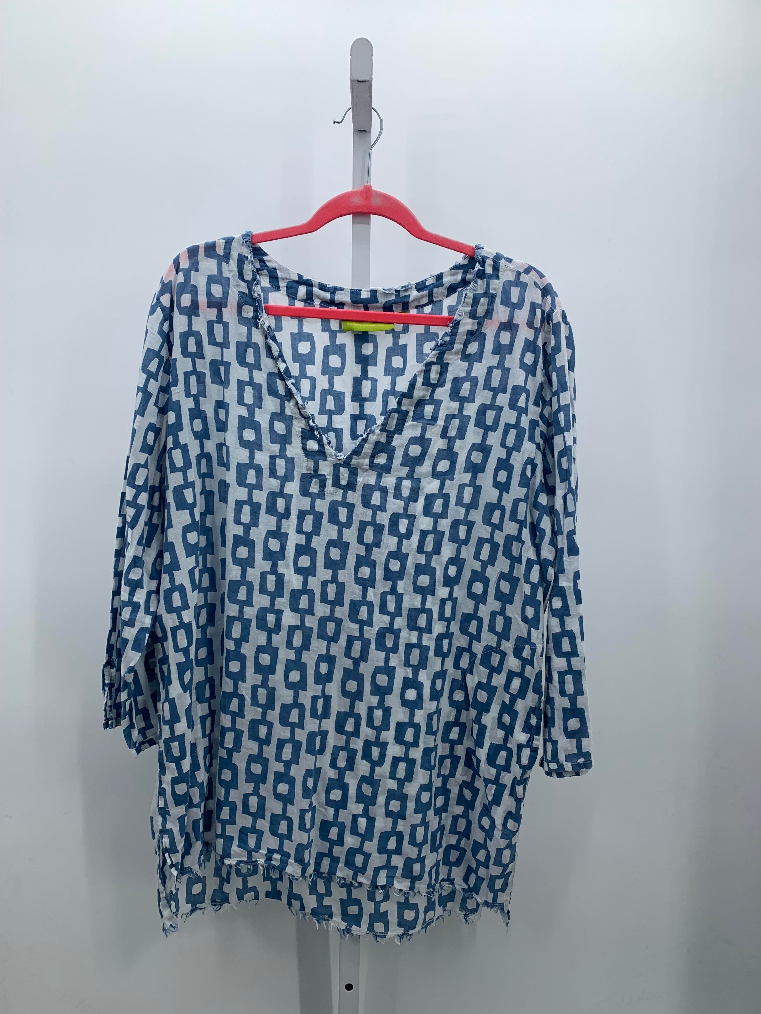 Size Extra Large Misses 3/4 Sleeve Shirt