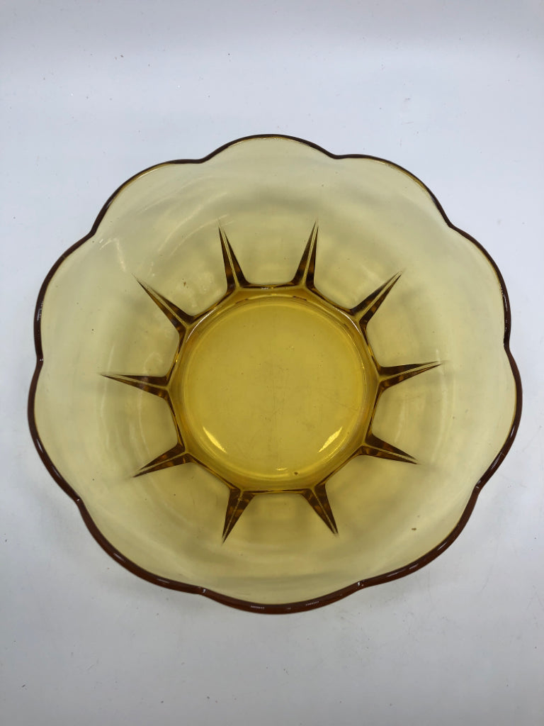 AMBER GLASS SCALLOPED BOWL.