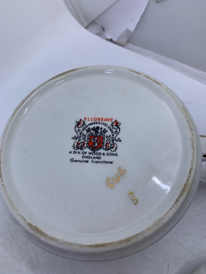 VTG ELLGREAVE TEA POT W/ PINK ROSES GOLD DETAILS.