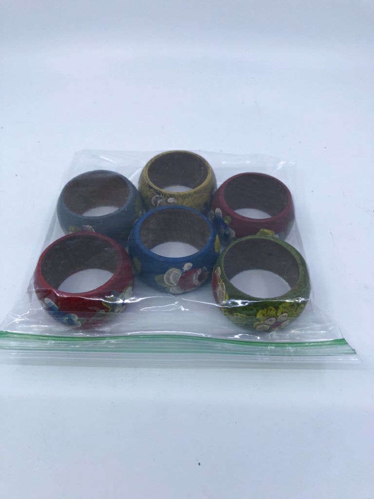 6 PC PAINTED NAPKIN RINGS RED/GREEN/BLUE/GOLD/GRAY
