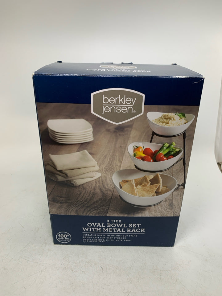 BERKLEY JENSON 3 TIER OVAL BOWL SET W/ RACK IN BOX.
