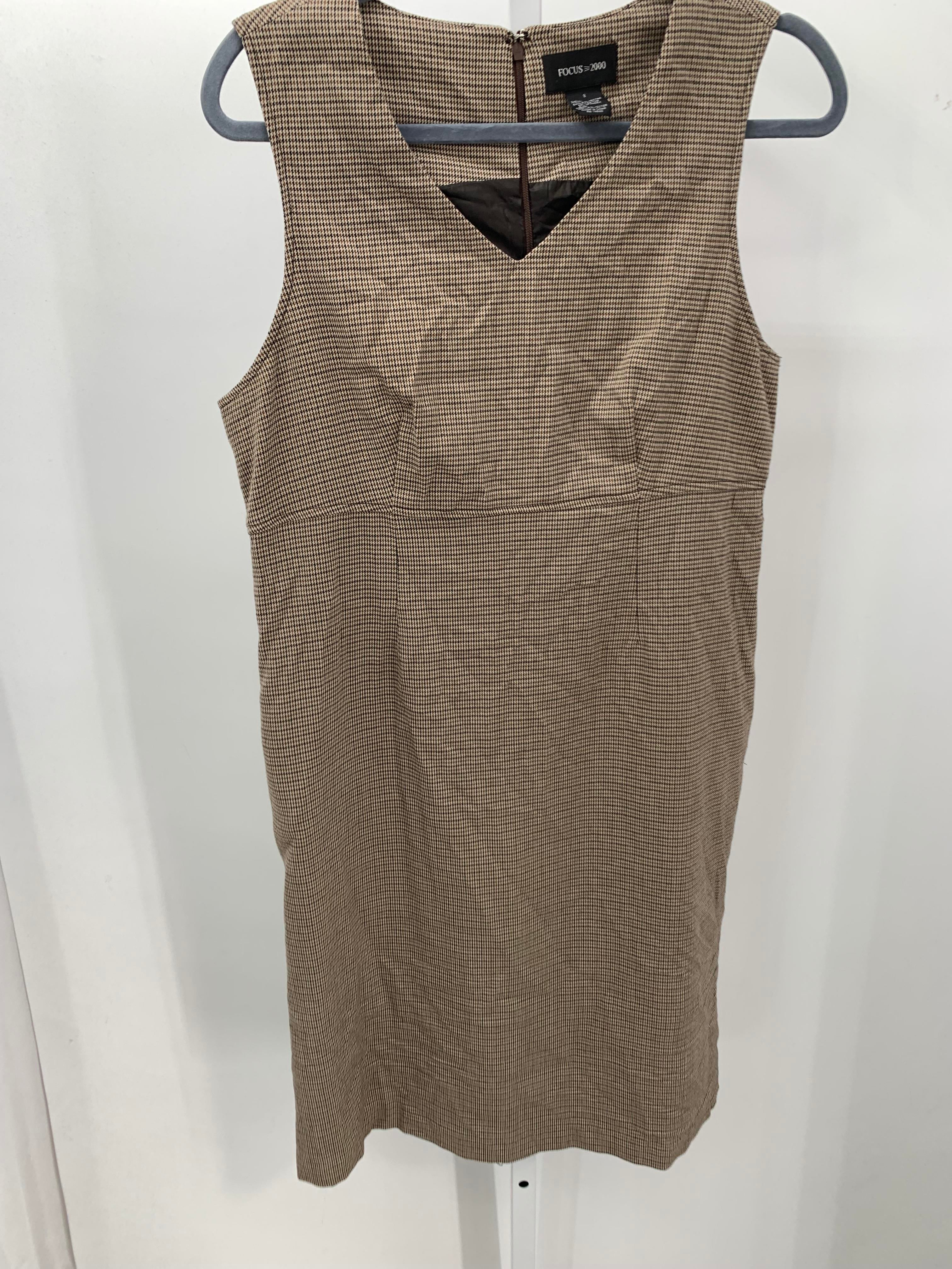 Focus 2000 Size 8 Misses Sleeveless Dress