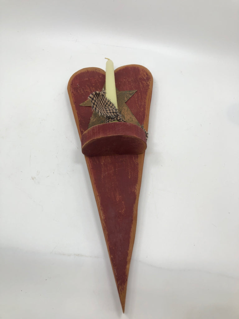 WOOD HEART CANDLE SCONCE W/METAL STAR.