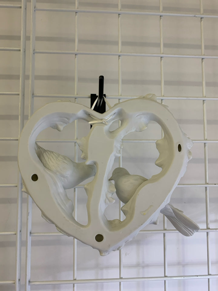 2 DOVE ON HEART WHITE WALL DECOR.