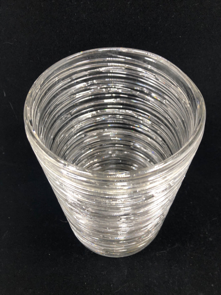 TEXTURED SWIRL CYLINDRICAL VASE.