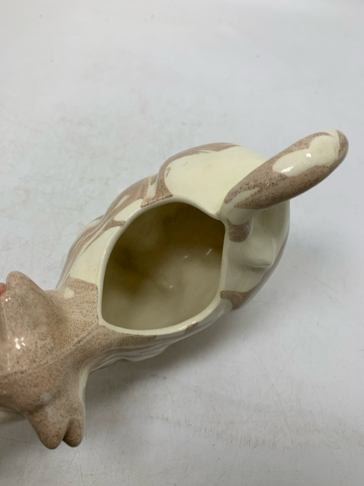 VTG ST HELENS ASHWARE COW SHAPED CREAMER TAN/CREAM.