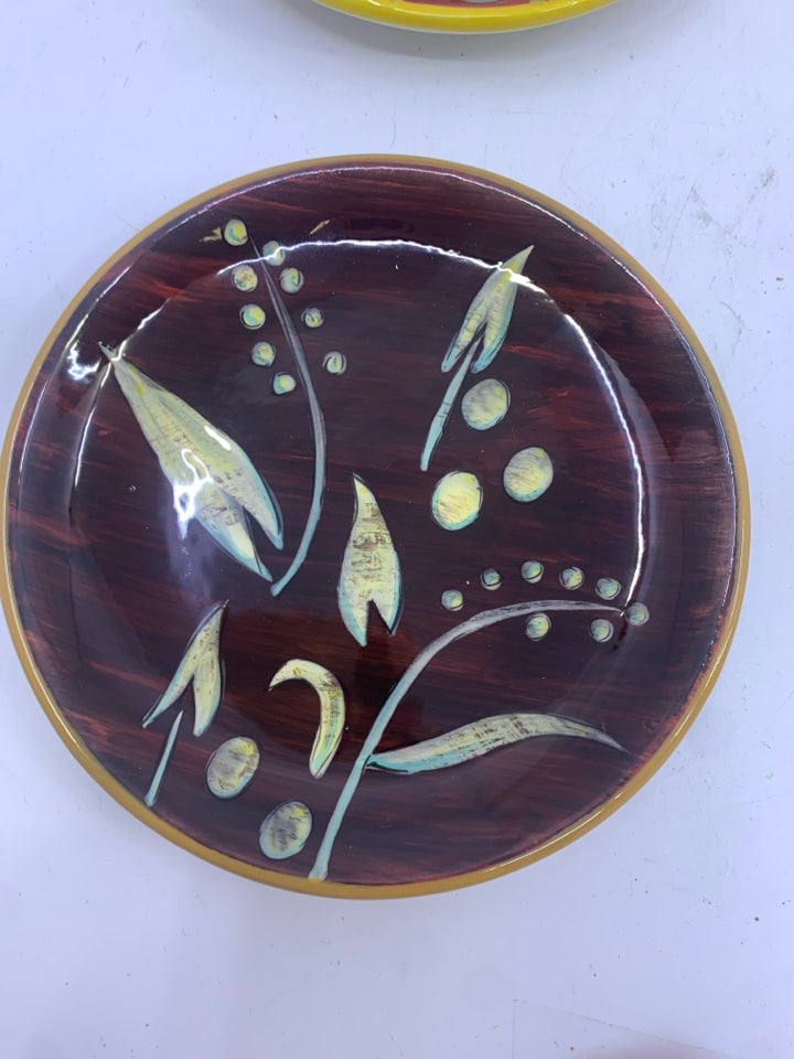 4 MULTICOLORED SMALL DISHES.